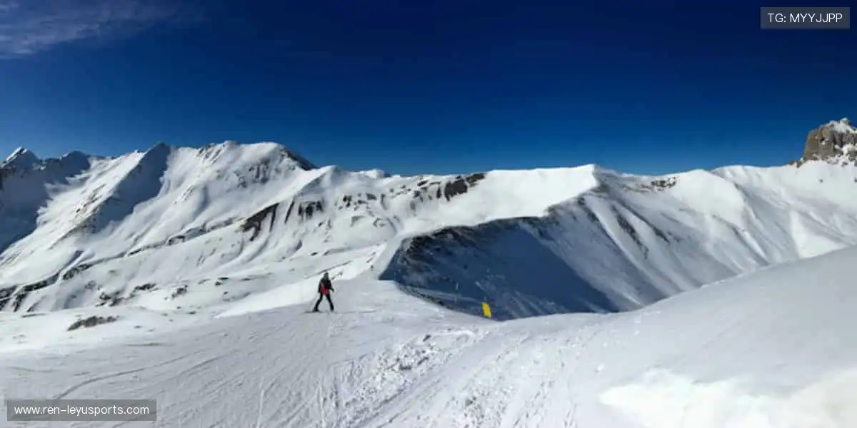 📱高清直击,赛事瞬间永不缺席!🎥